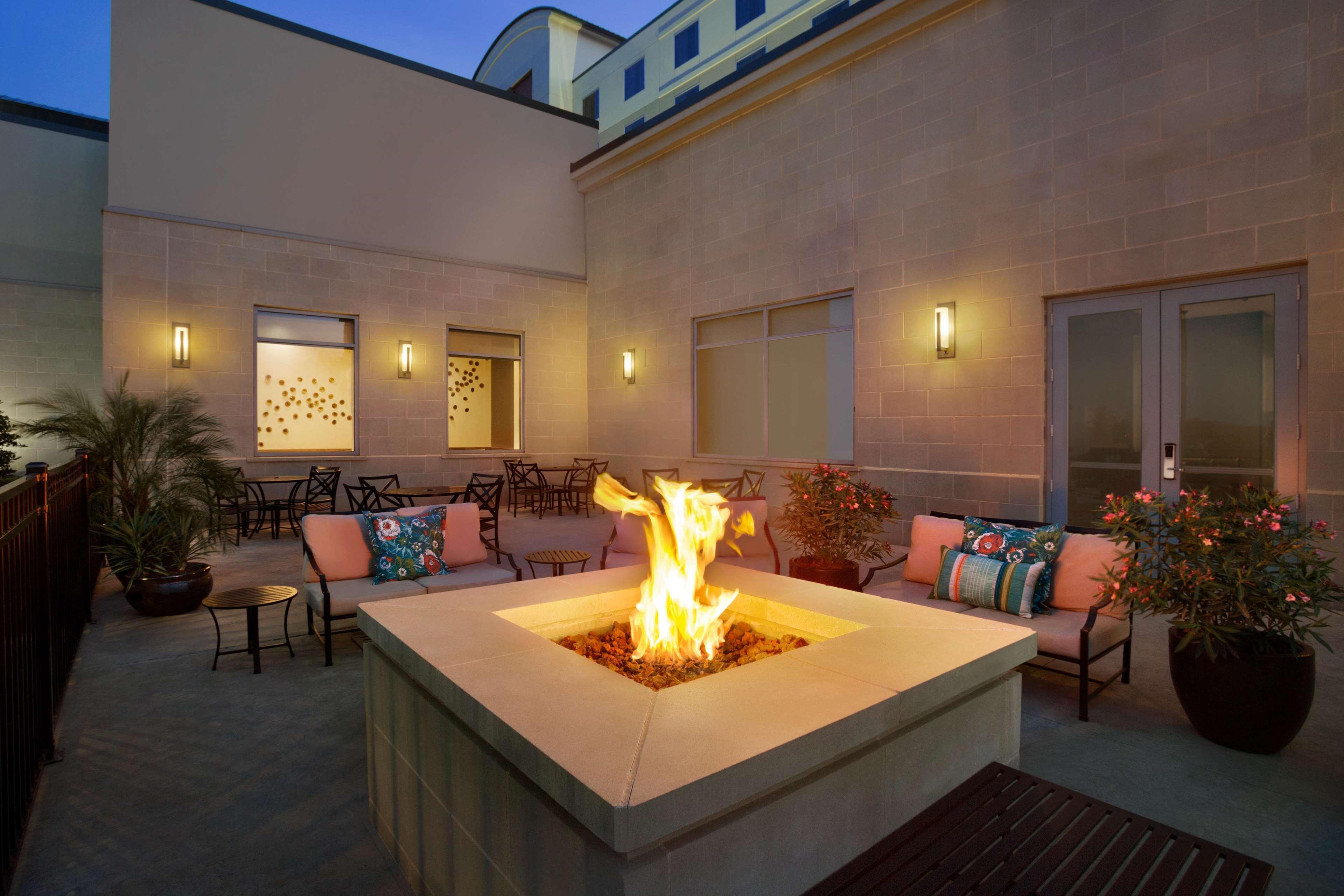 Embassy Suites Oklahoma City Downtown/Medical Center Ngoại thất bức ảnh