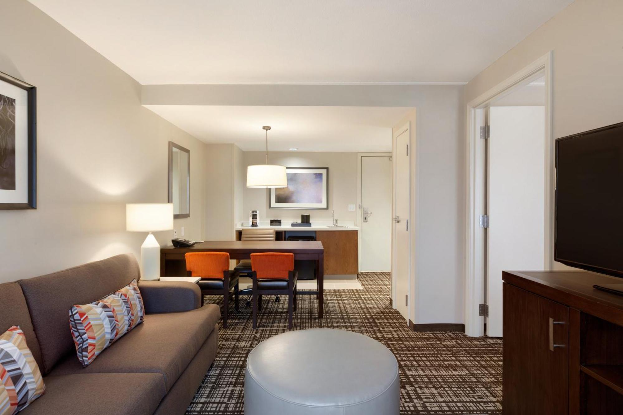 Embassy Suites Oklahoma City Downtown/Medical Center Ngoại thất bức ảnh